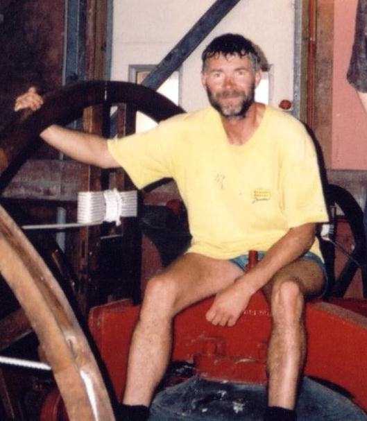 SimonBeck.jpg (50109 bytes)